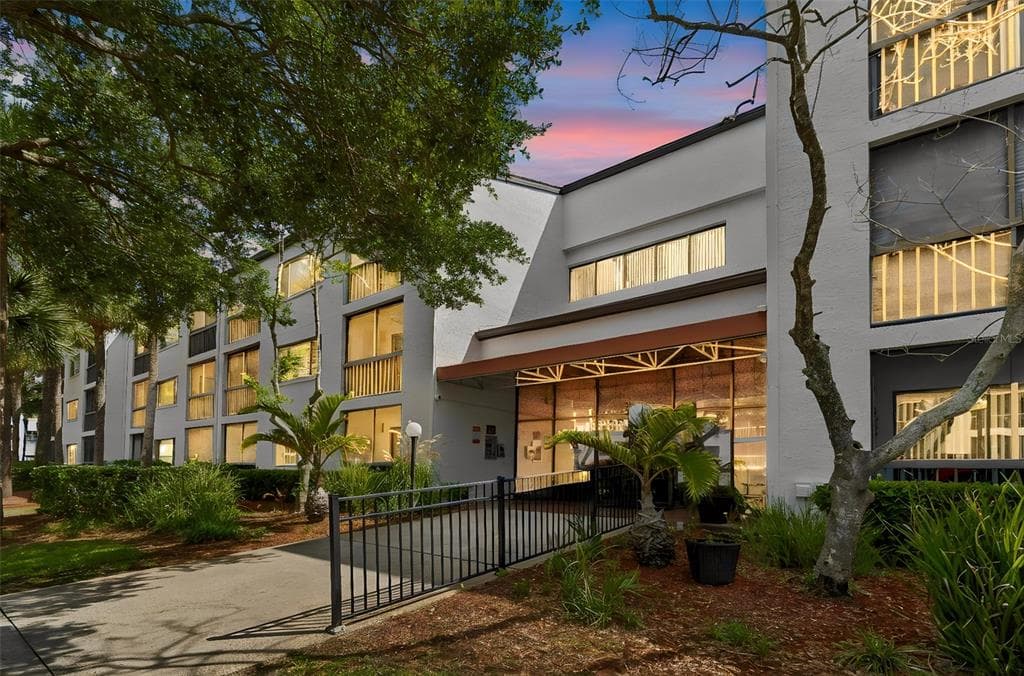 2593 COUNTRYSIDE BOULEVARD UNIT 7309 CLEARWATER, FL 33761