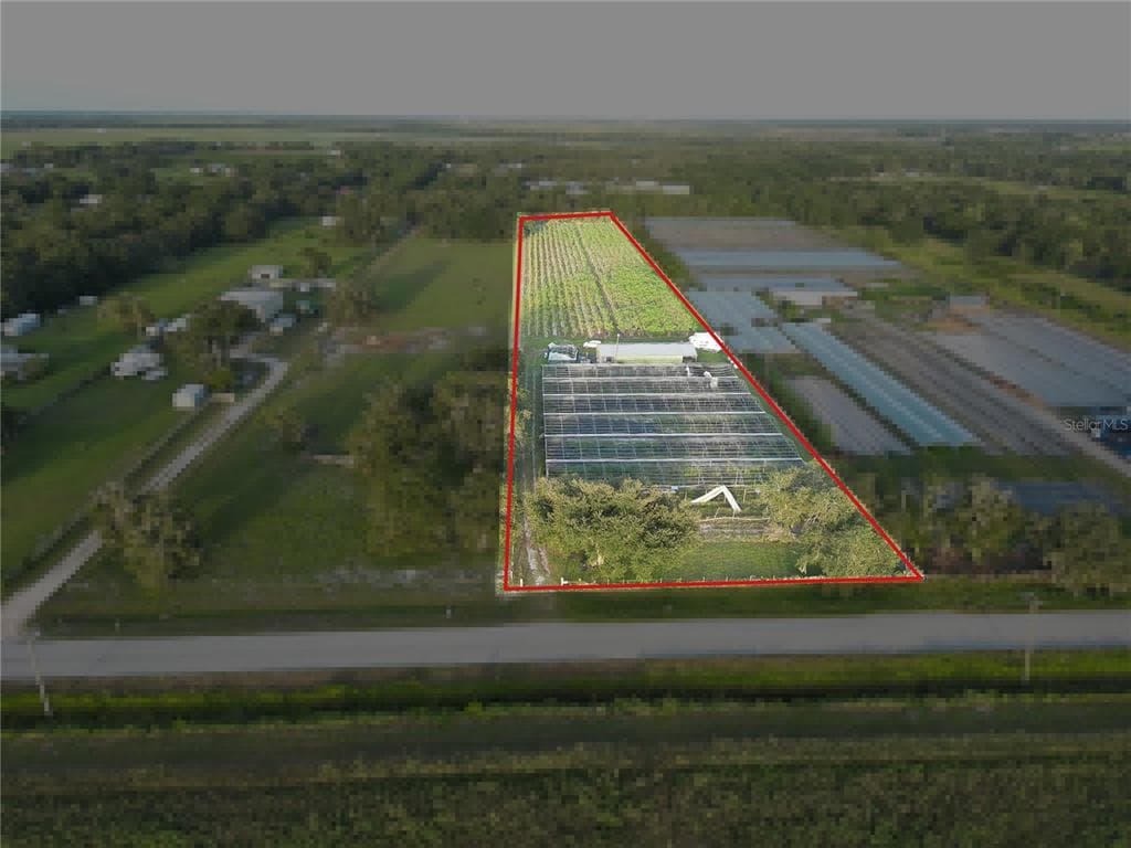16070 CARLTON LAKE ROAD WIMAUMA, FL 33598