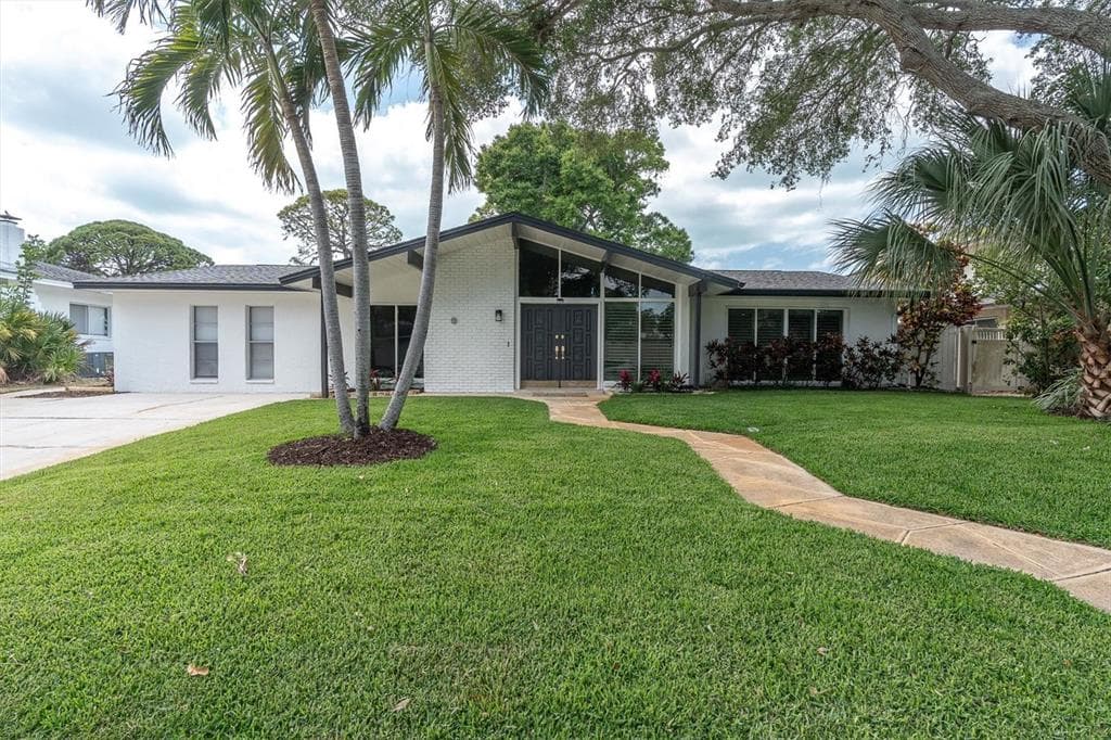 14254 84TH TERRACE SEMINOLE, FL 33776