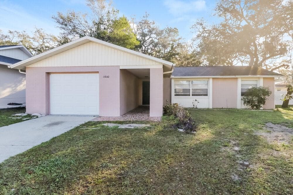 11600 NATURE TRAIL PORT RICHEY, FL 34668
