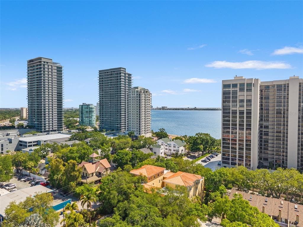 3010 W STOVALL STREET UNIT H TAMPA, FL 33629