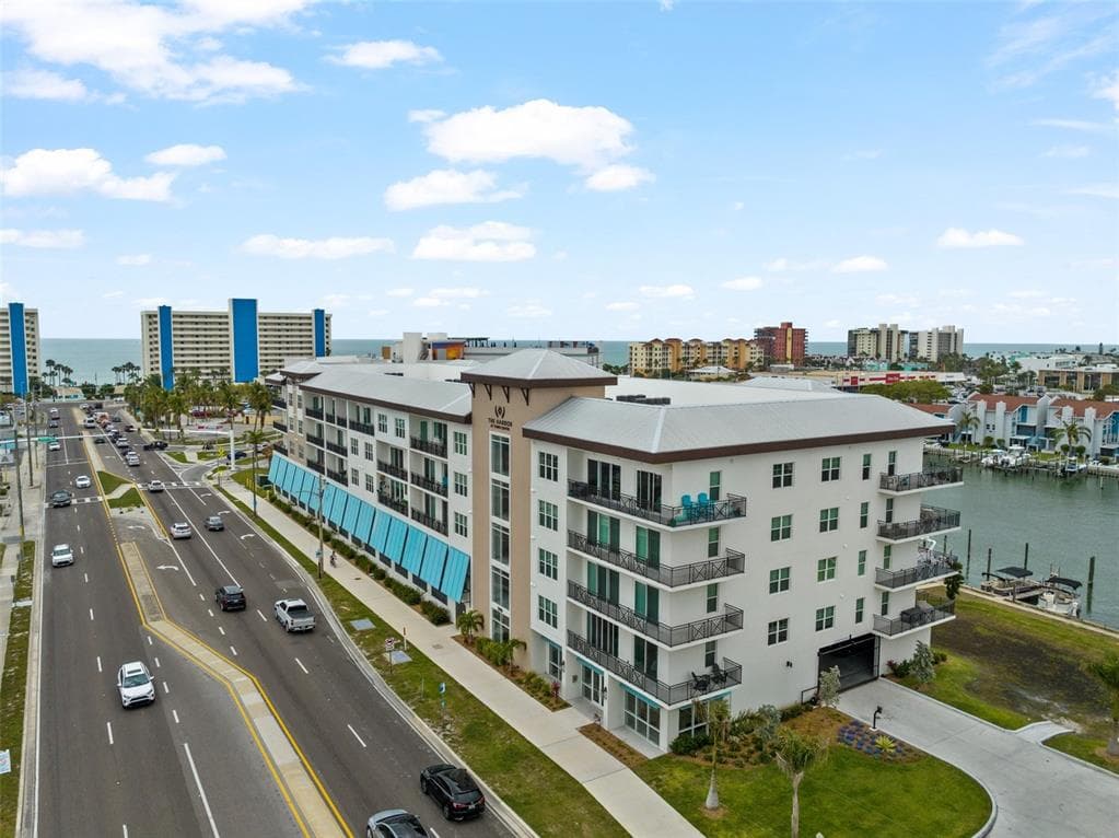 300 150TH AVENUE UNIT 510