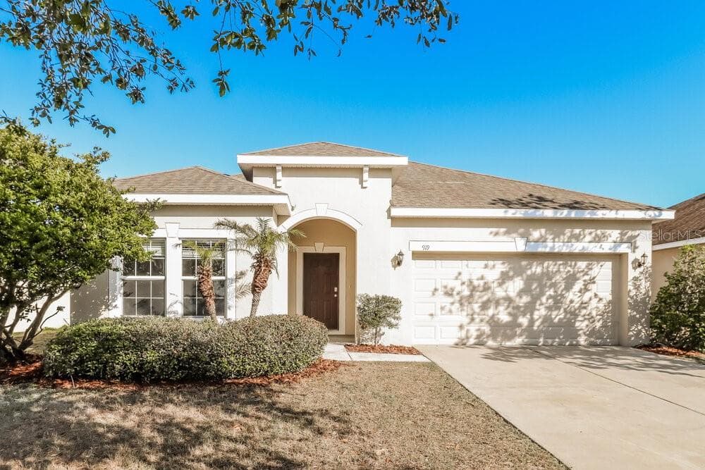 919 FERN LEAF DRIVE RUSKIN, FL 33570