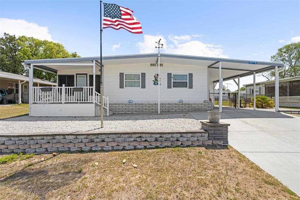 8979 HIGHPOINT BOULEVARD BROOKSVILLE, FL 34613