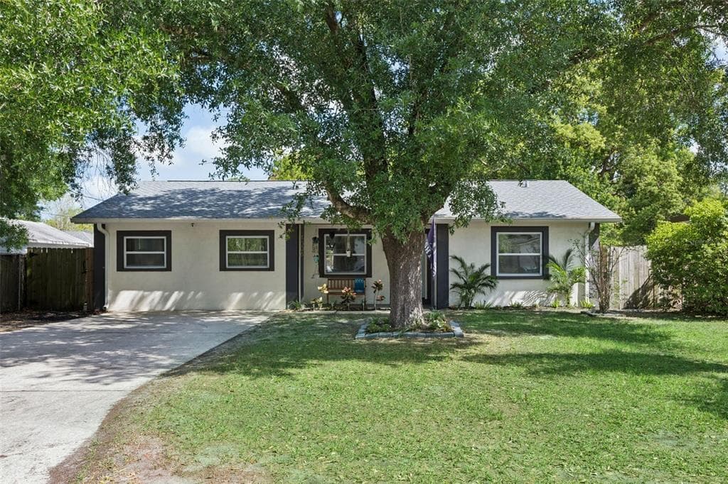 1006 E NORFOLK STREET TAMPA, FL 33604