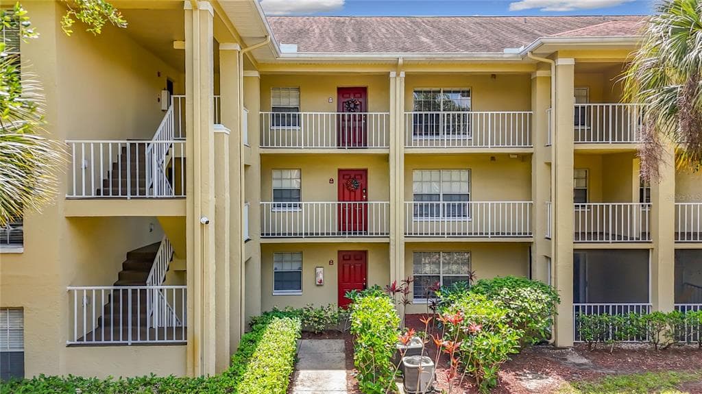 2690 CORAL LANDINGS BOULEVARD UNIT 516 PALM HARBOR, FL 34684