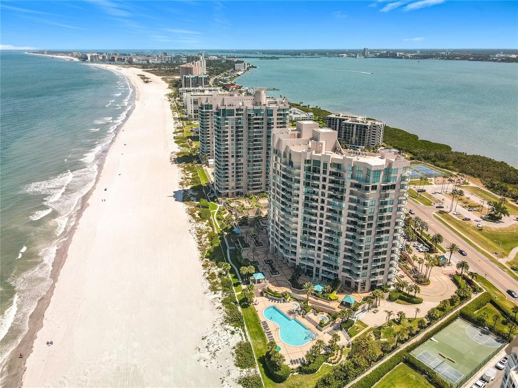 1540 GULF BOULEVARD UNIT 304 CLEARWATER BEACH, FL 33767