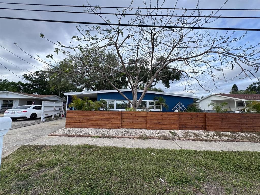 304 PATTY DRIVE OLDSMAR, FL 34677
