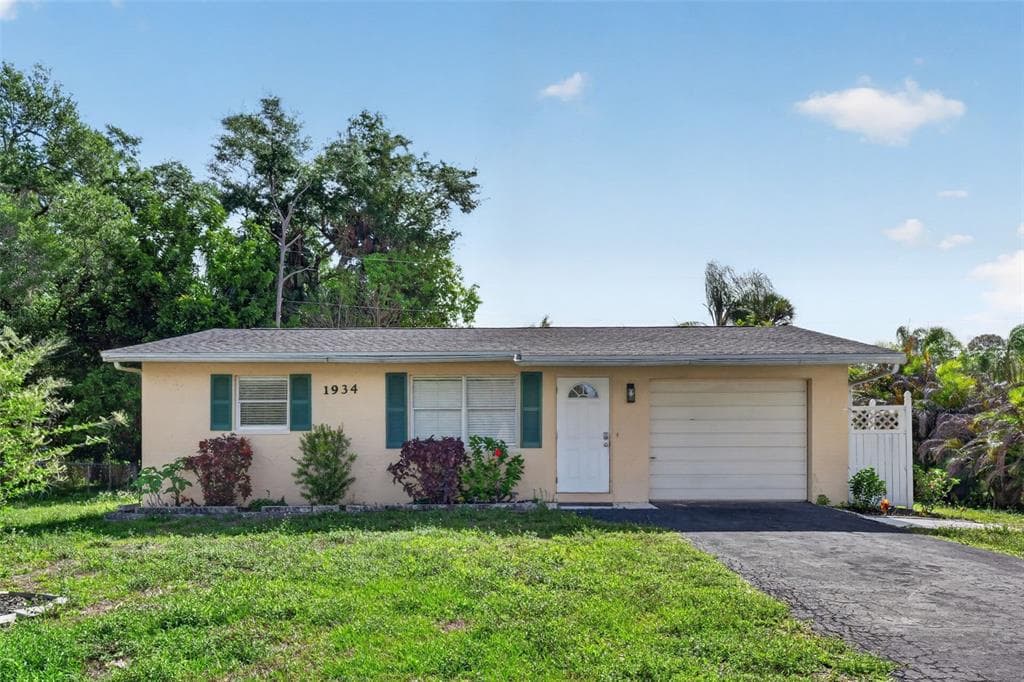 1934 FLAMINGO DRIVE