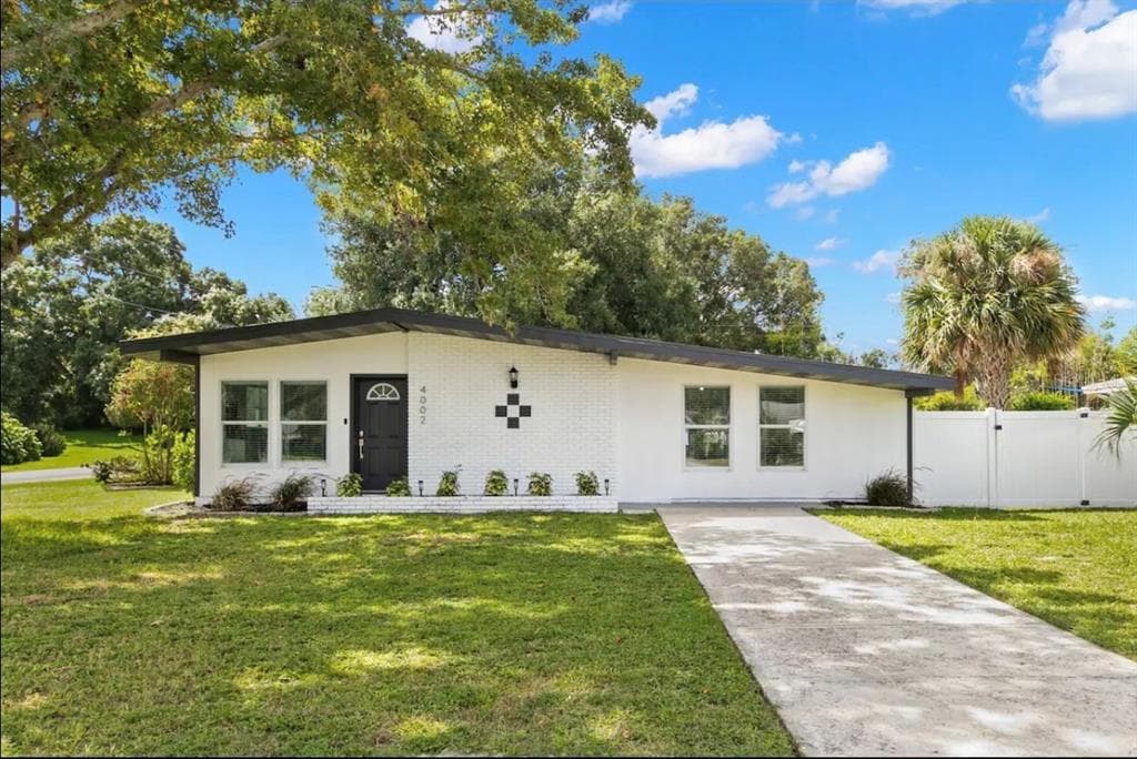 4002 W OKLAHOMA AVENUE TAMPA, FL 33616