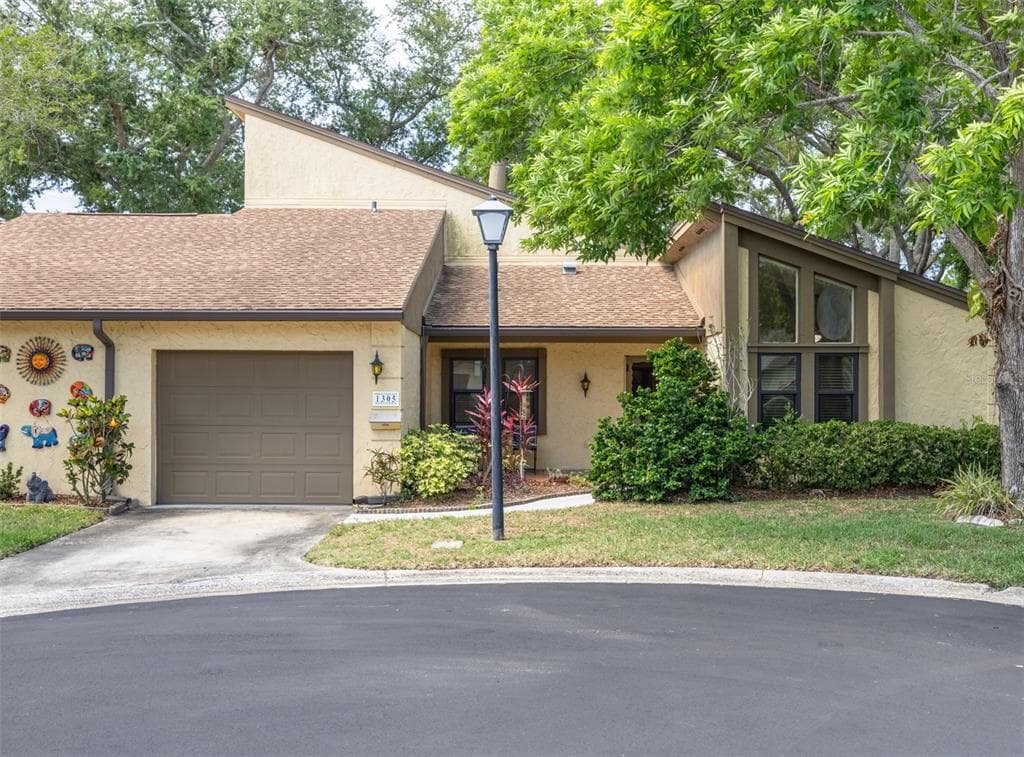 2101 SUNSET POINT ROAD UNIT 1305 CLEARWATER, FL 33765