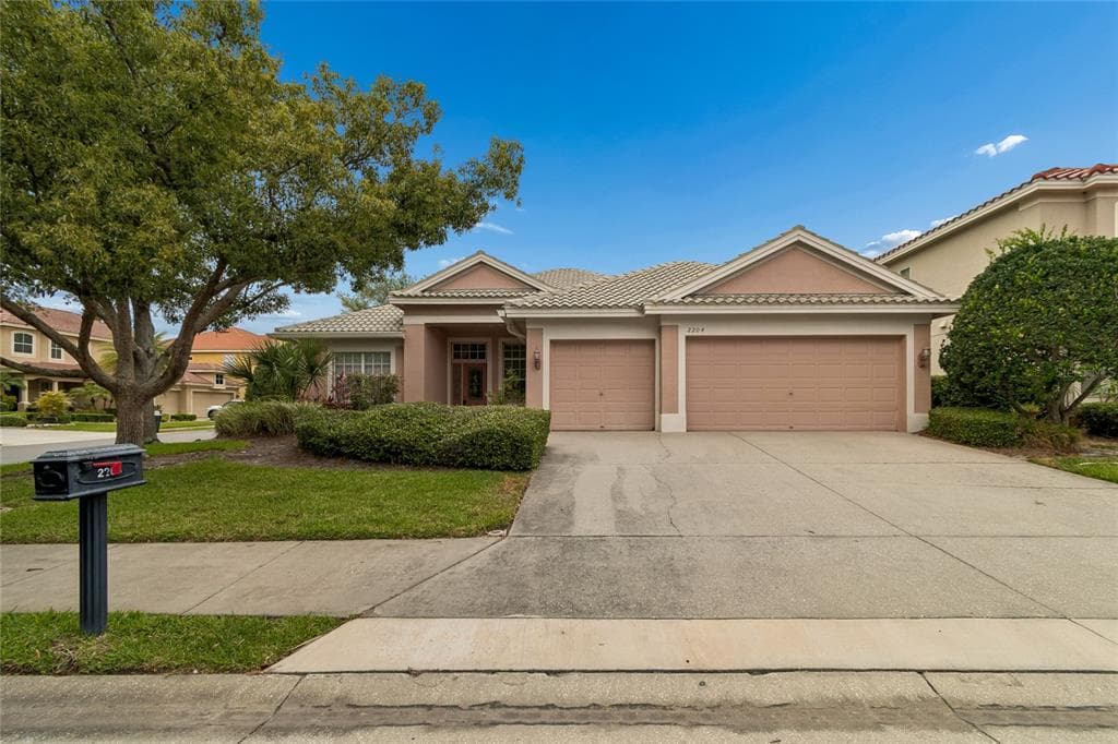 2204 ELIZABETH WAY DUNEDIN, FL 34698