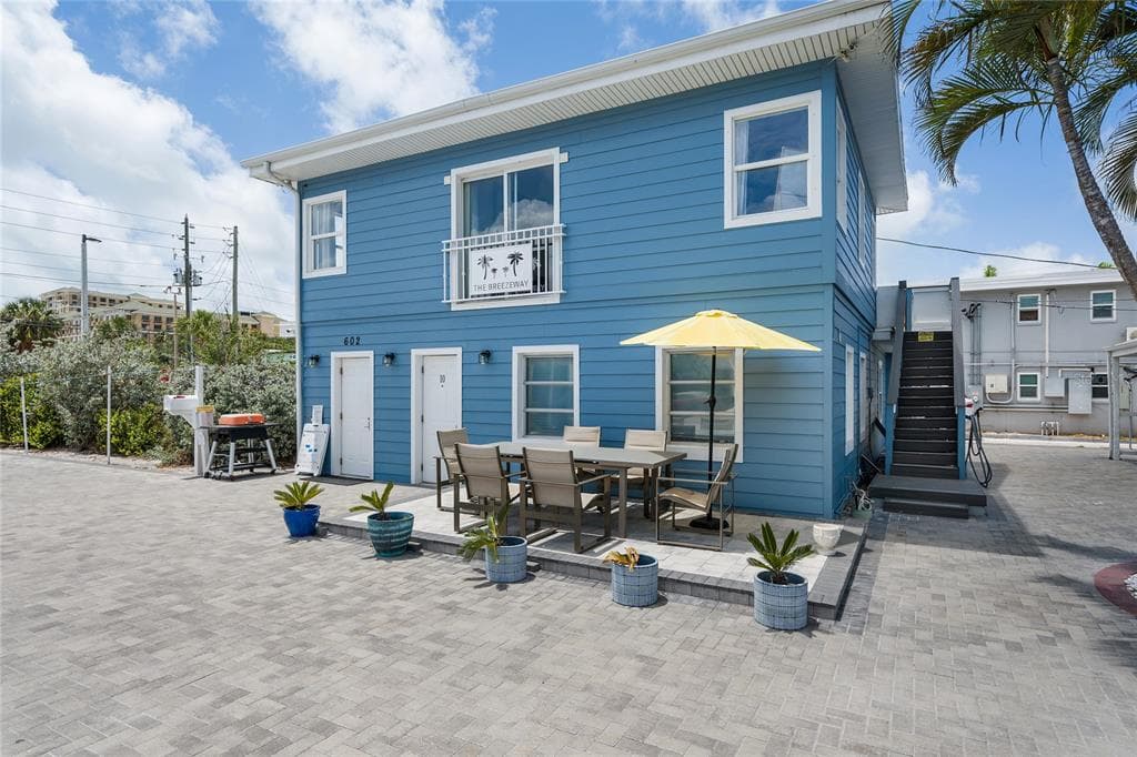 602 POINSETTIA AVENUE CLEARWATER BEACH, FL 33767