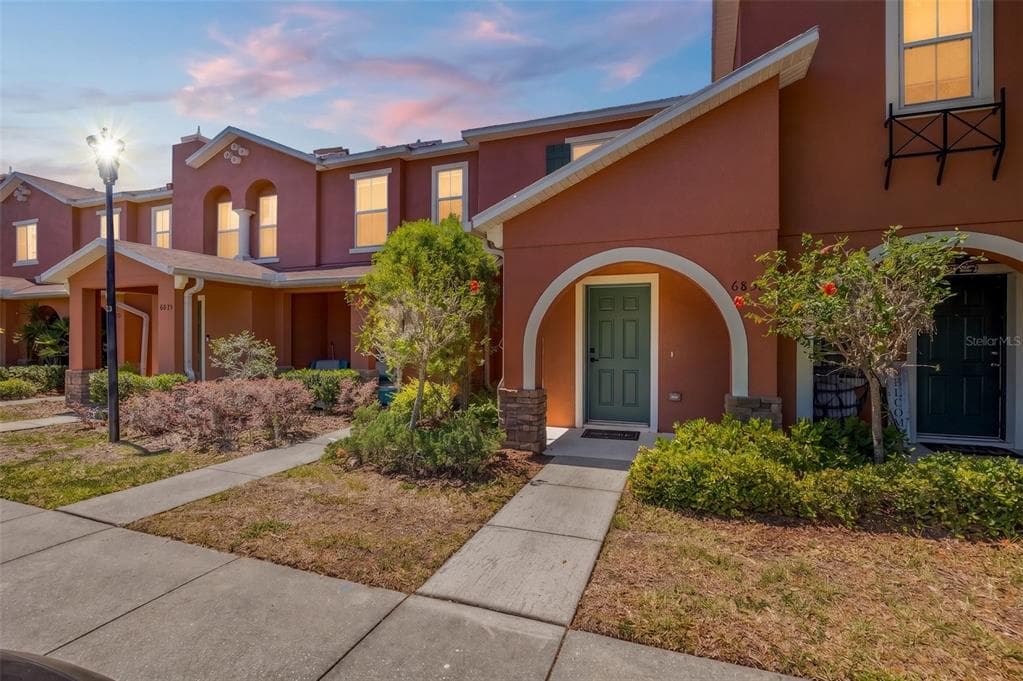6831 DARTMOUTH HILL STREET RIVERVIEW, FL 33578