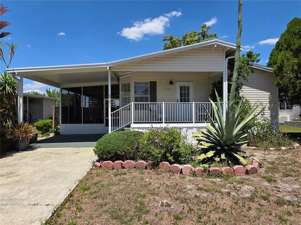 37251 LOIS AVENUE ZEPHYRHILLS, FL 33542