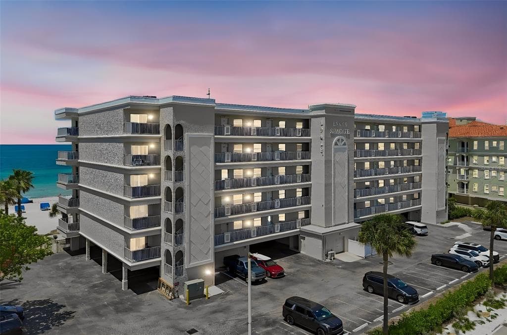 19418 GULF BOULEVARD UNIT 204