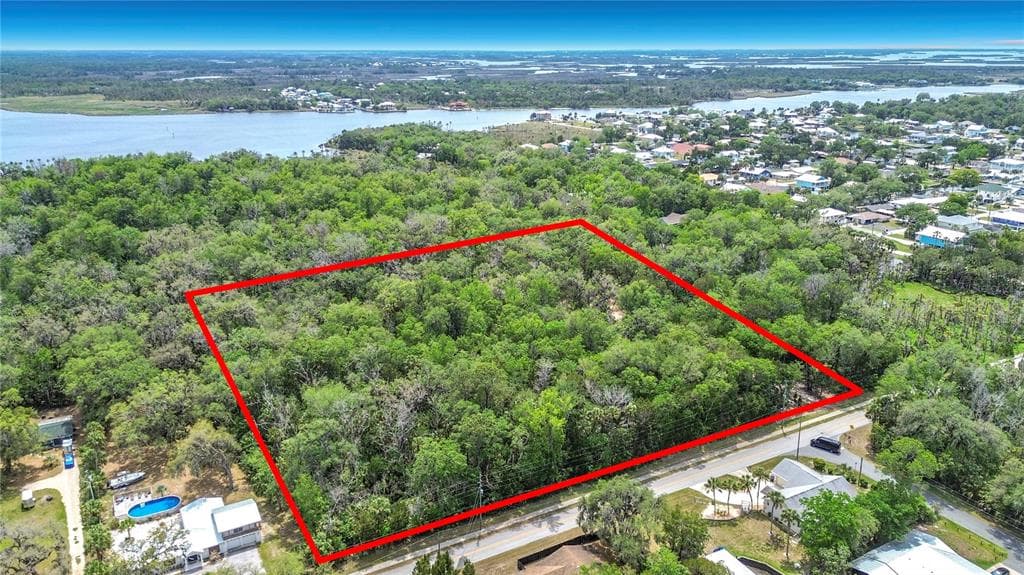 1670 NW 19TH STREET CRYSTAL RIVER, FL 34428