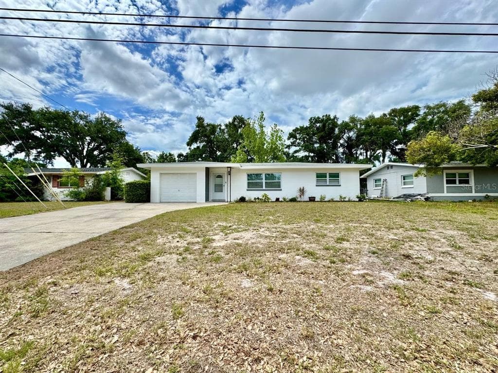 10932 104TH AVENUE LARGO, FL 33778