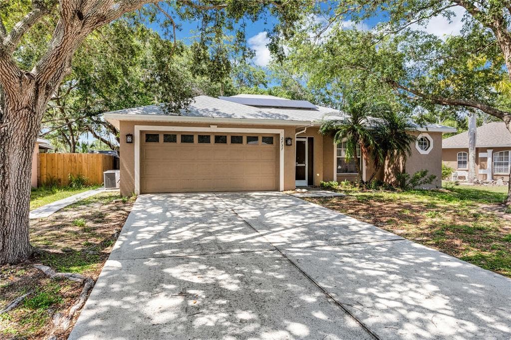 2757 FEIFFER CIRCLE SARASOTA, FL 34235