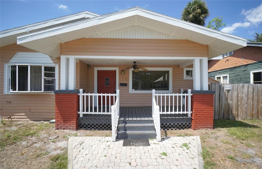 916 E 25TH AVENUE TAMPA, FL 33605