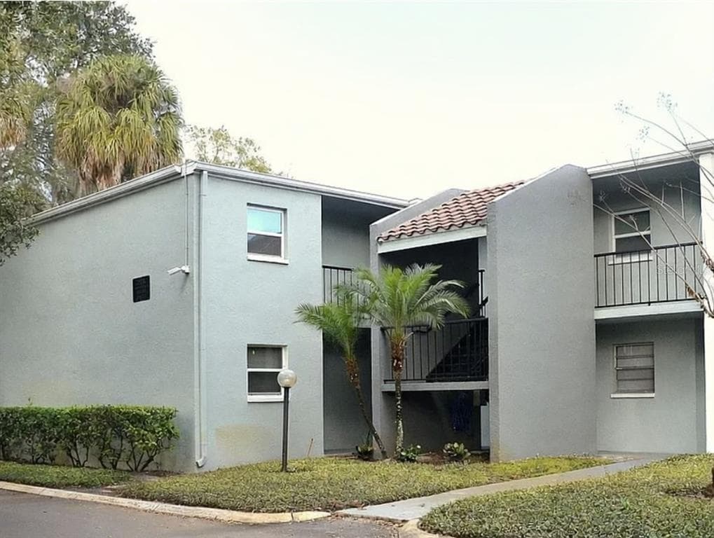 2814 SOMERSET PARK DRIVE UNIT 203 TAMPA, FL 33613