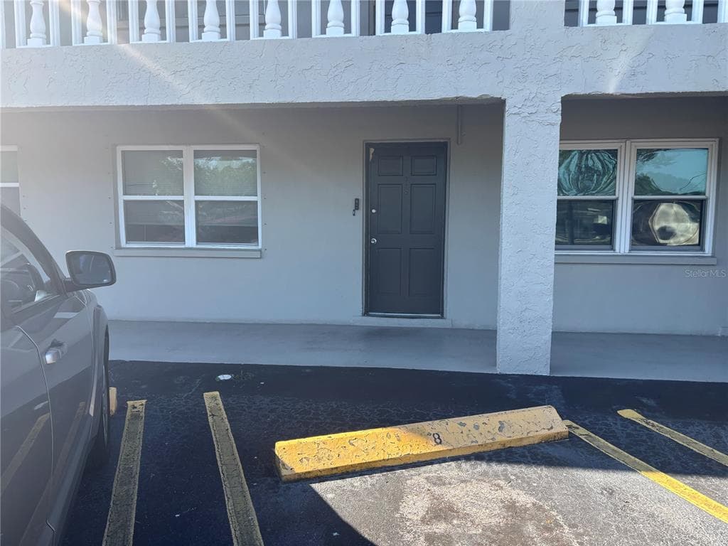 6080 22ND AVENUE N UNIT 3 ST PETERSBURG, FL 33710