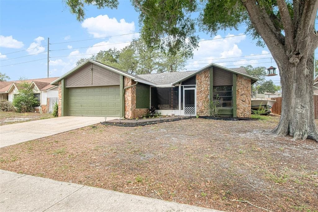 4105 SPRING WAY CIRCLE