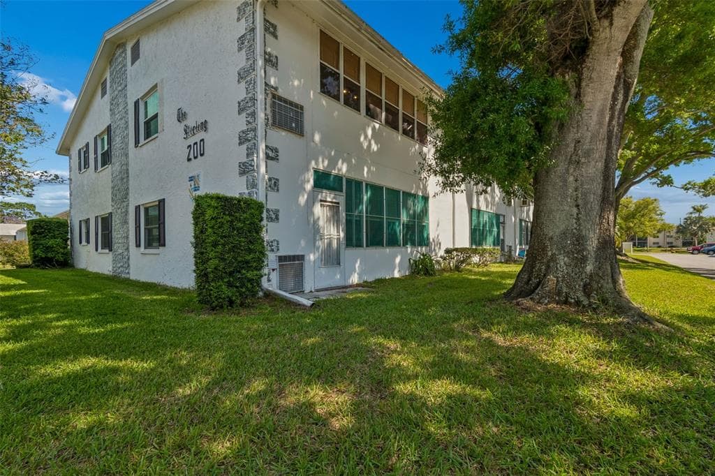 200 GLENNES LANE UNIT 112 DUNEDIN, FL 34698