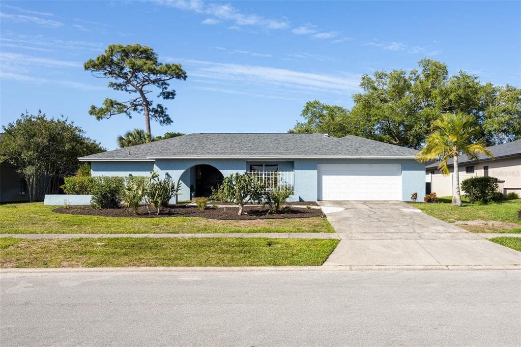 2952 HADLEIGH CT CLEARWATER, FL 33761