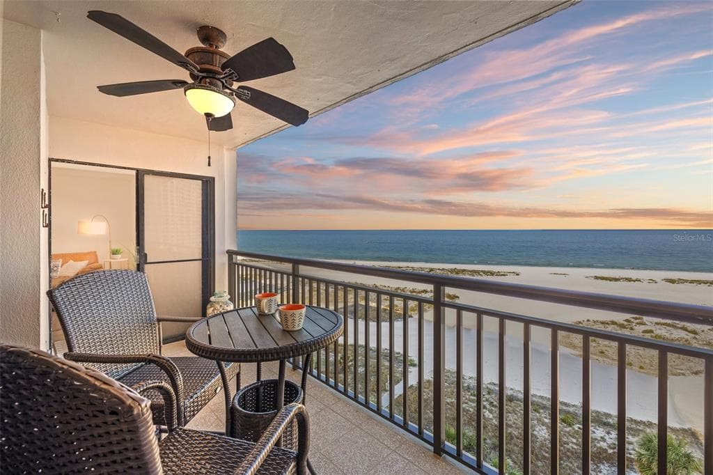 1270 GULF BOULEVARD UNIT 1007 CLEARWATER BEACH, FL 33767