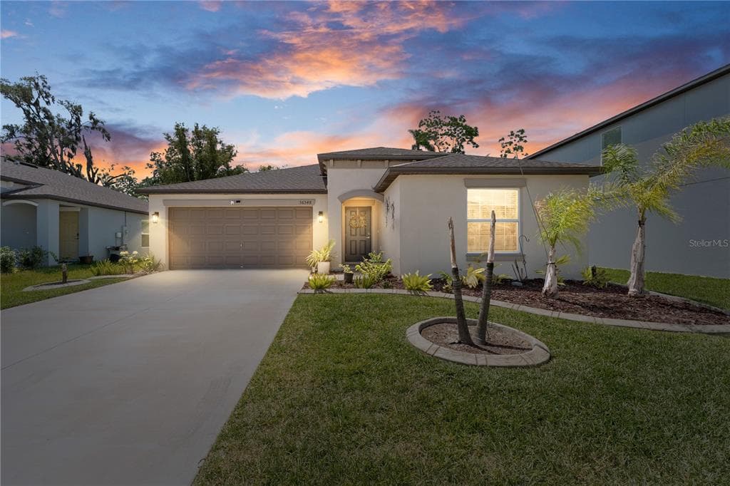 36548 GARDEN WALL WAY ZEPHYRHILLS, FL 33541