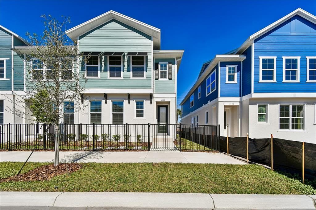 4337 ROUSH AVENUE ORLANDO, FL 32803