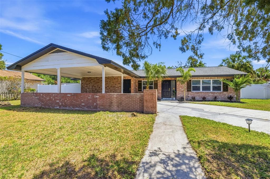 4433 POMPANO DRIVE TAMPA, FL 33617