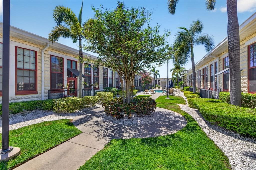 2001 E 2ND AVENUE UNIT 8 TAMPA, FL 33605