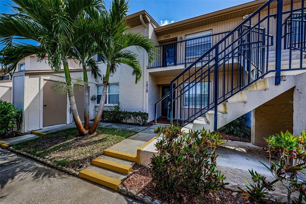 1022 BOWSPRIT LANE UNIT 1022 HOLIDAY, FL 34691