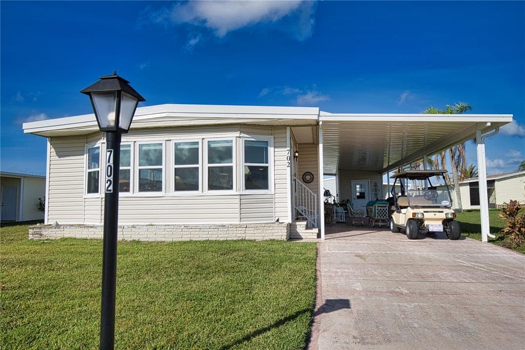 702 BLANCA NORTH PORT, FL 34287