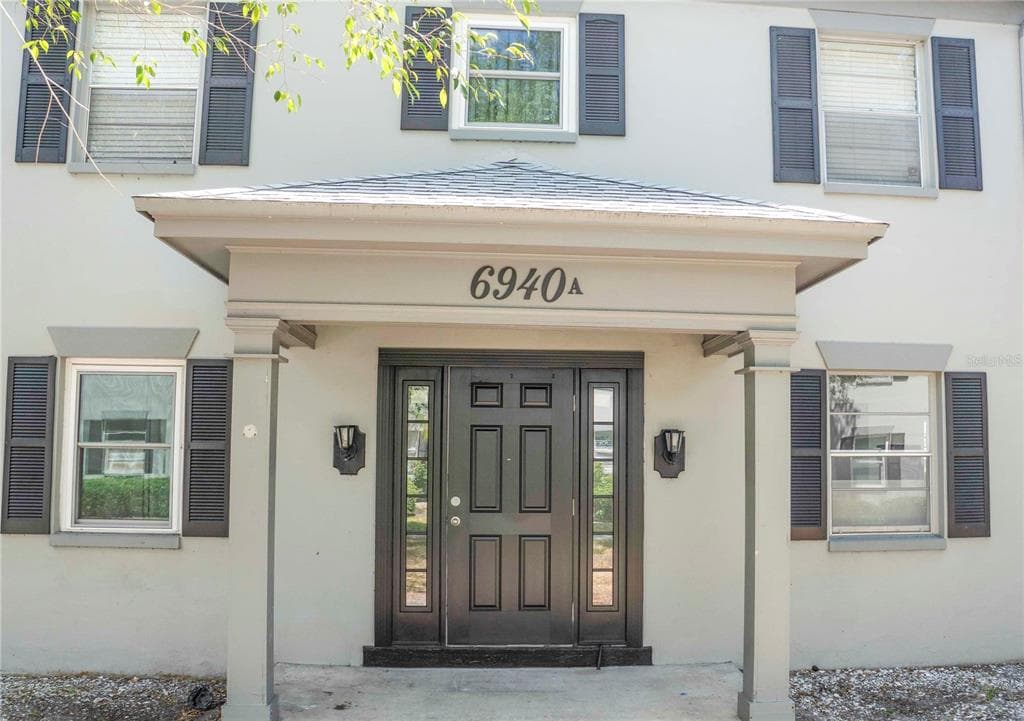 6940 A SUNSET DRIVE S UNIT 2D SOUTH PASADENA, FL 33707