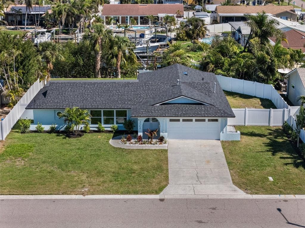 4568 40TH STREET S ST PETERSBURG, FL 33711