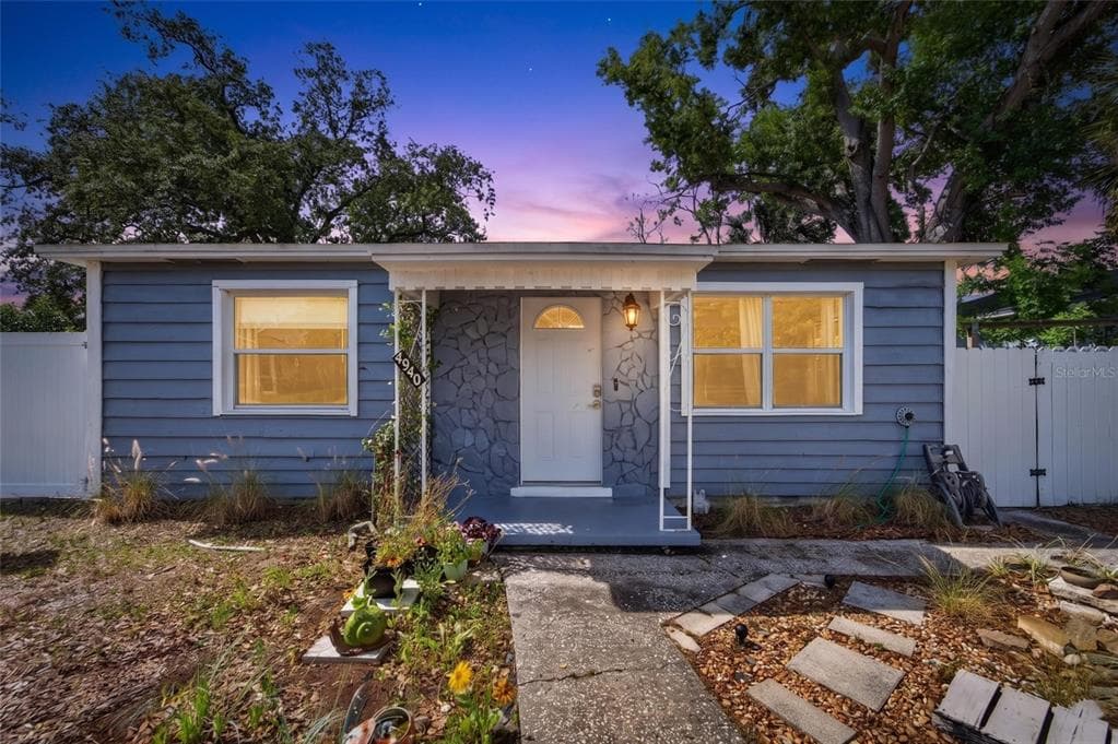 4940 5TH AVENUE S ST PETERSBURG, FL 33707