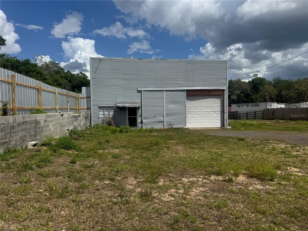 16008 US HIGHWAY 301 DADE CITY, FL 33523