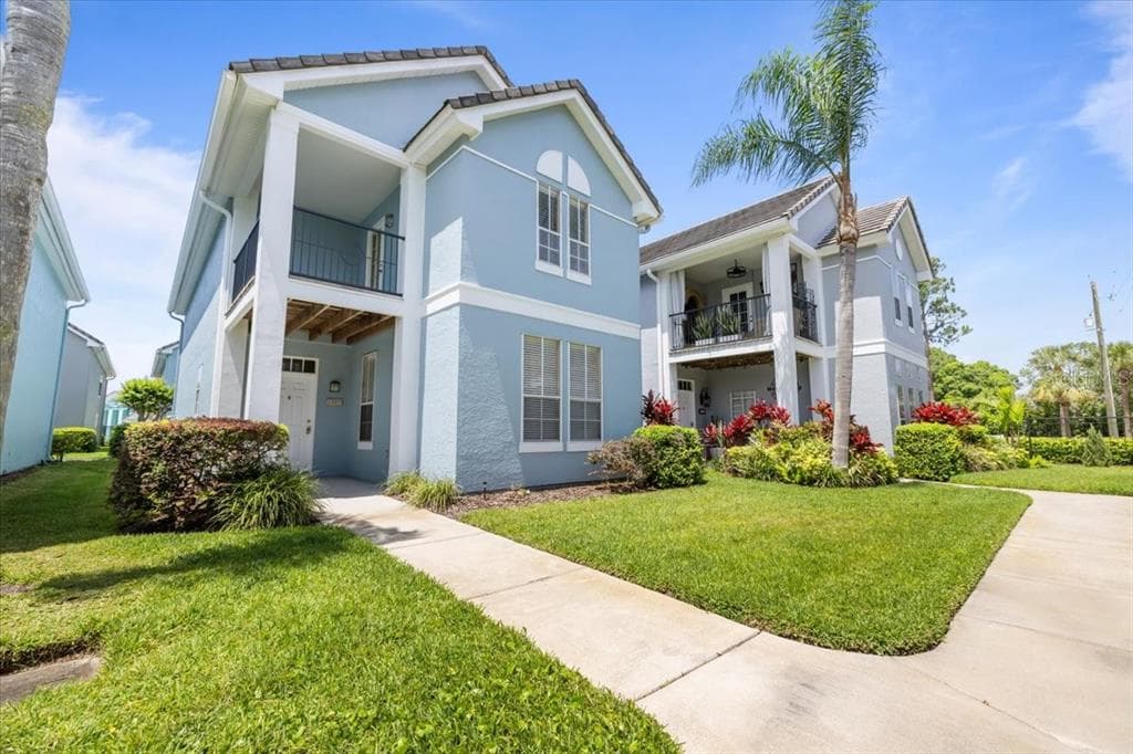 4007 FOXTAIL PALM COURT