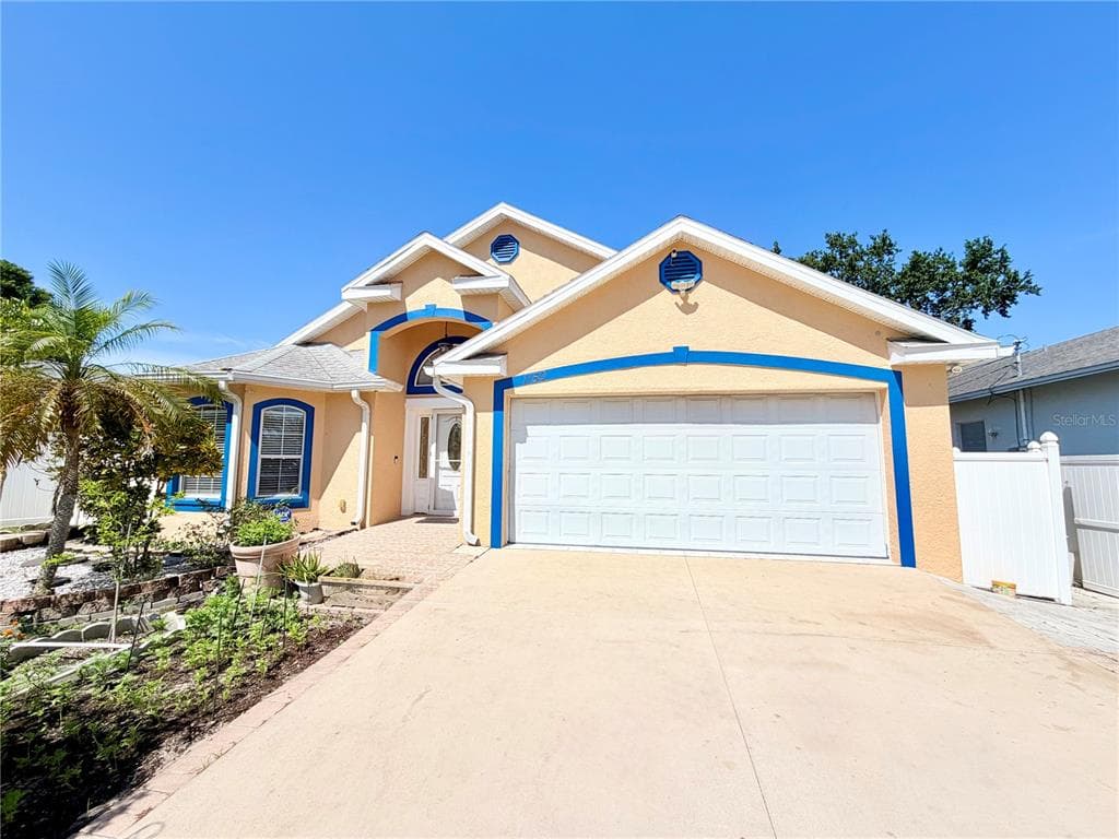 1150 OAKWOOD DRIVE DUNEDIN, FL 34698