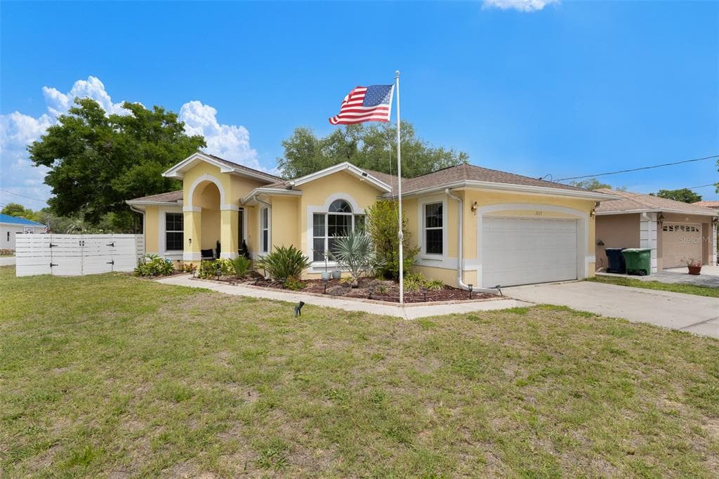 3217 W BAY AVENUE TAMPA, FL 33611