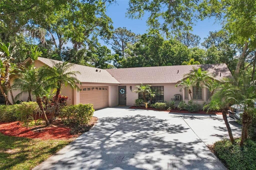 8315 TERRACEWOOD CIRCLE TAMPA, FL 33615