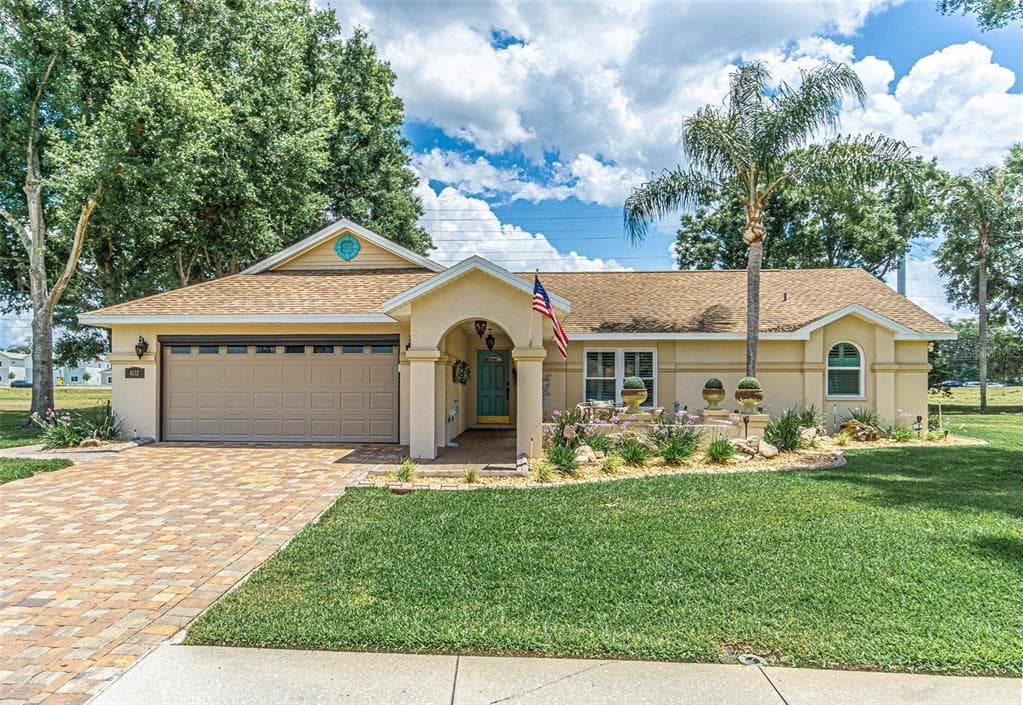 6132 SILVER OAKS DRIVE ZEPHYRHILLS, FL 33542