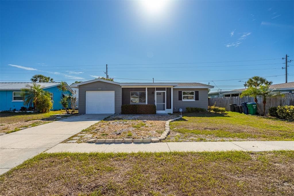 9317 CRESTVIEW STREET SEMINOLE, FL 33772