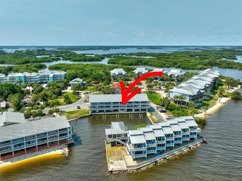 82 2ND STREET UNIT D5 CEDAR KEY, FL 32625