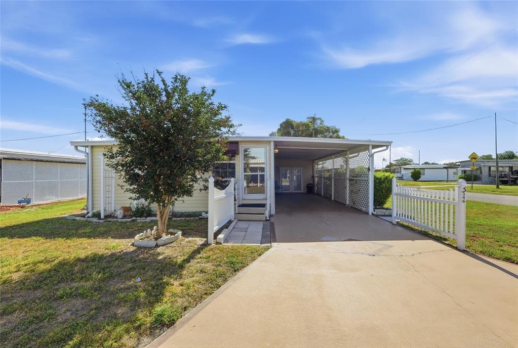 5246 AMANDA STREET ZEPHYRHILLS, FL 33542