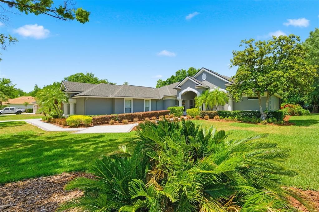 19130 CENTRE ROSE BOULEVARD LUTZ, FL 33558
