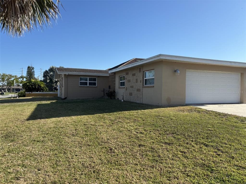 4940 SHELL STREAM BOULEVARD NEW PORT RICHEY, FL 34652